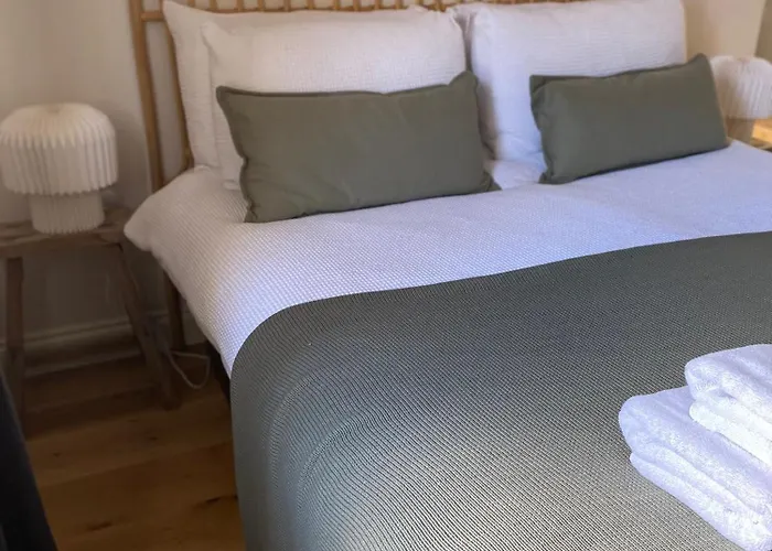 Luxury Cotswold Cottage With Hot Tub In Stow On The Wold!