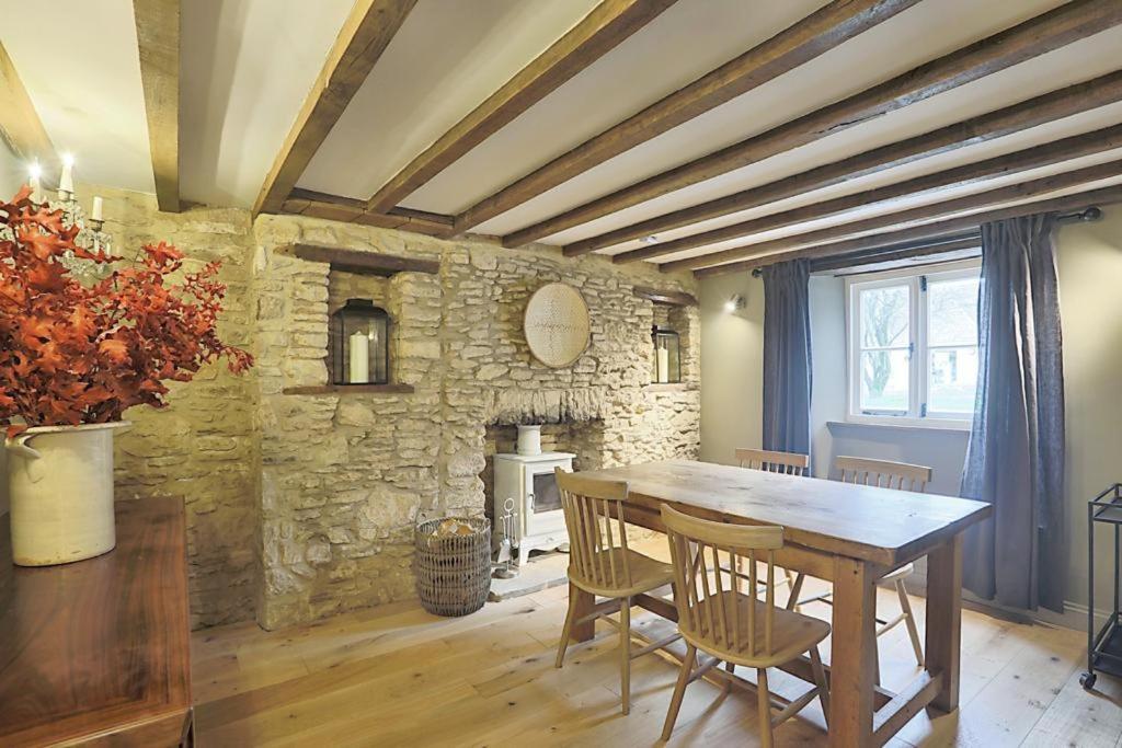 Luxury Cotswold With Hot Tub In On The Wold! * Stow-on-the-Wold