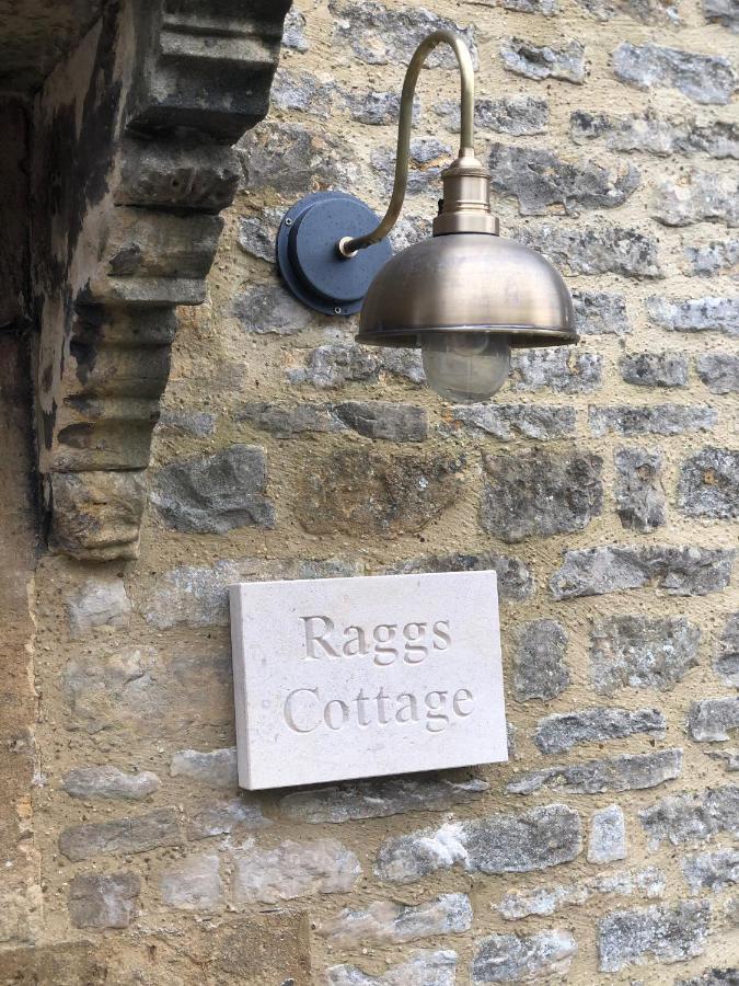 Holiday home Luxury Cotswold With Hot Tub In On The Wold!