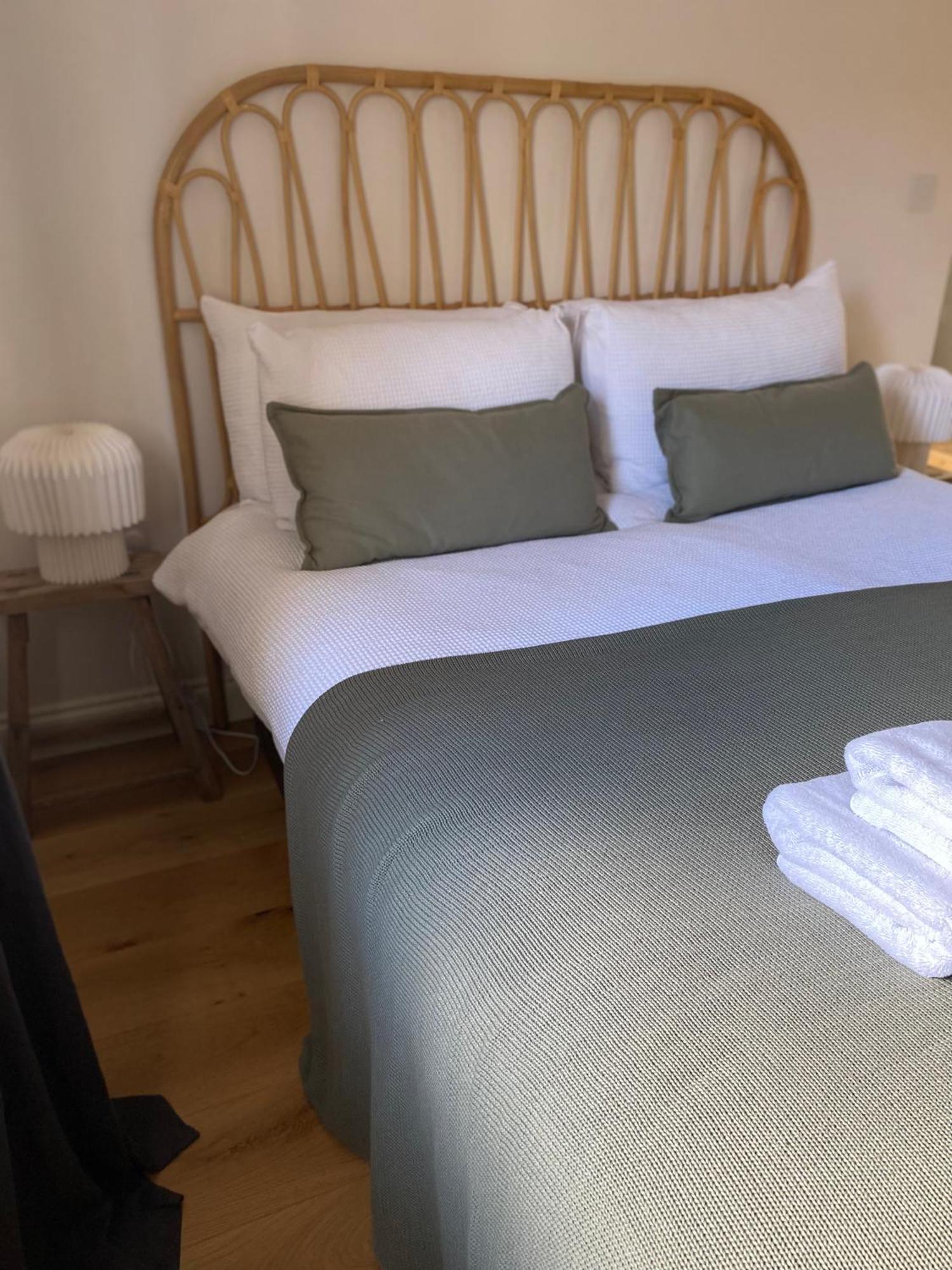 Luxury Cotswold With Hot Tub In On The Wold! * Stow-on-the-Wold